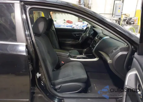 2015 Nissan Altima 2.5 S из США, поврежденный, VIN 1N4AL3AP1FC453100